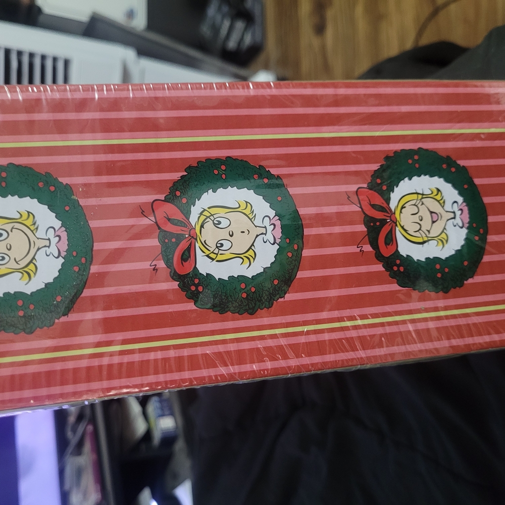 Grinch Advent Box with 12 Toys - Picture 4 of 5